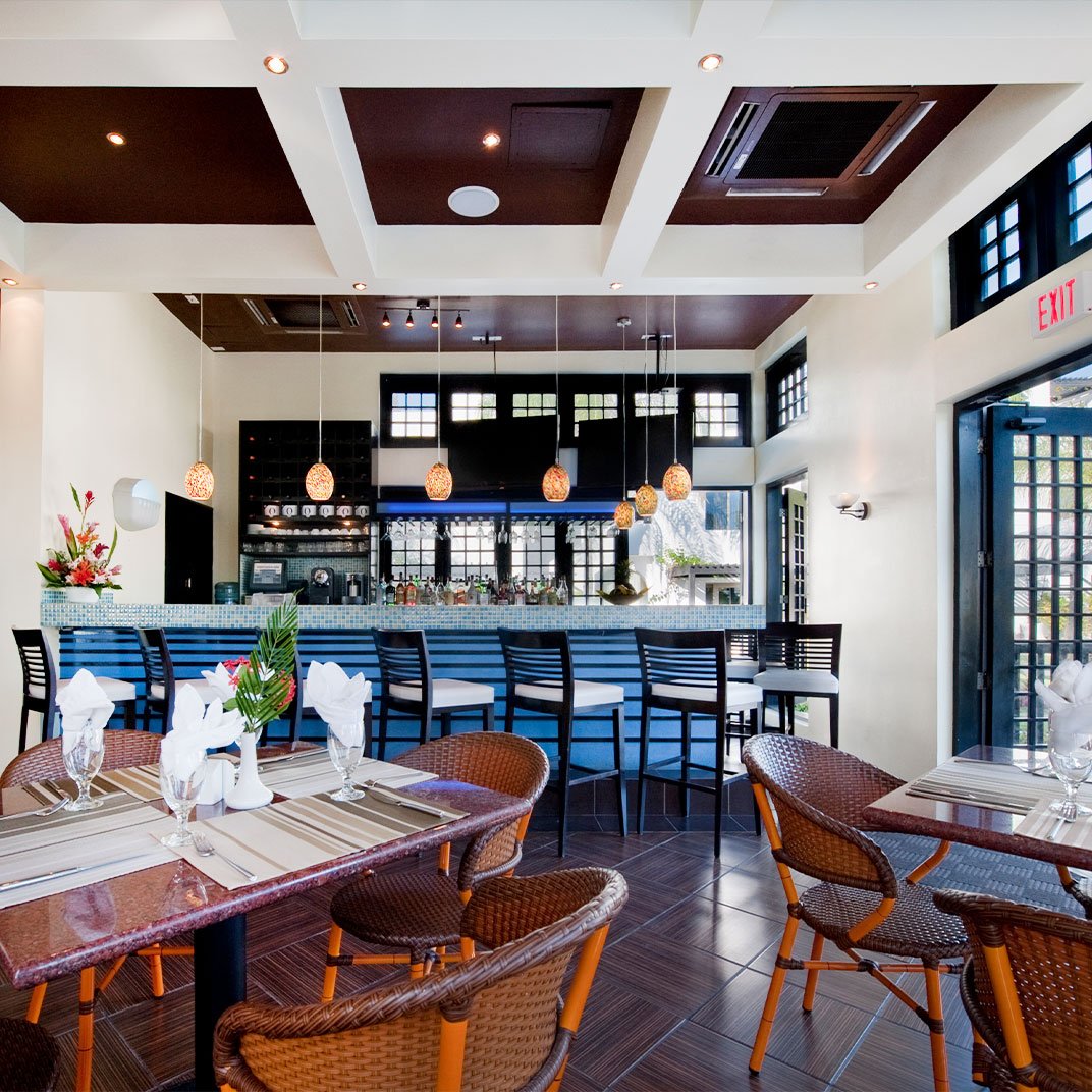 Las Terrazas Resort & Residences, at the table