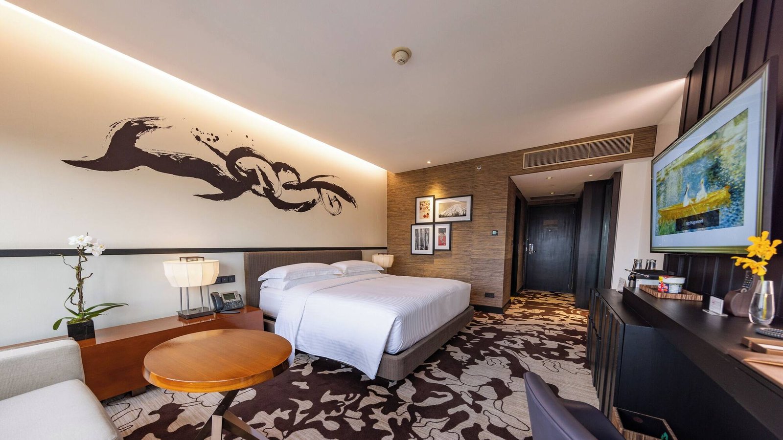 Nobu Hotel Manila — rooms