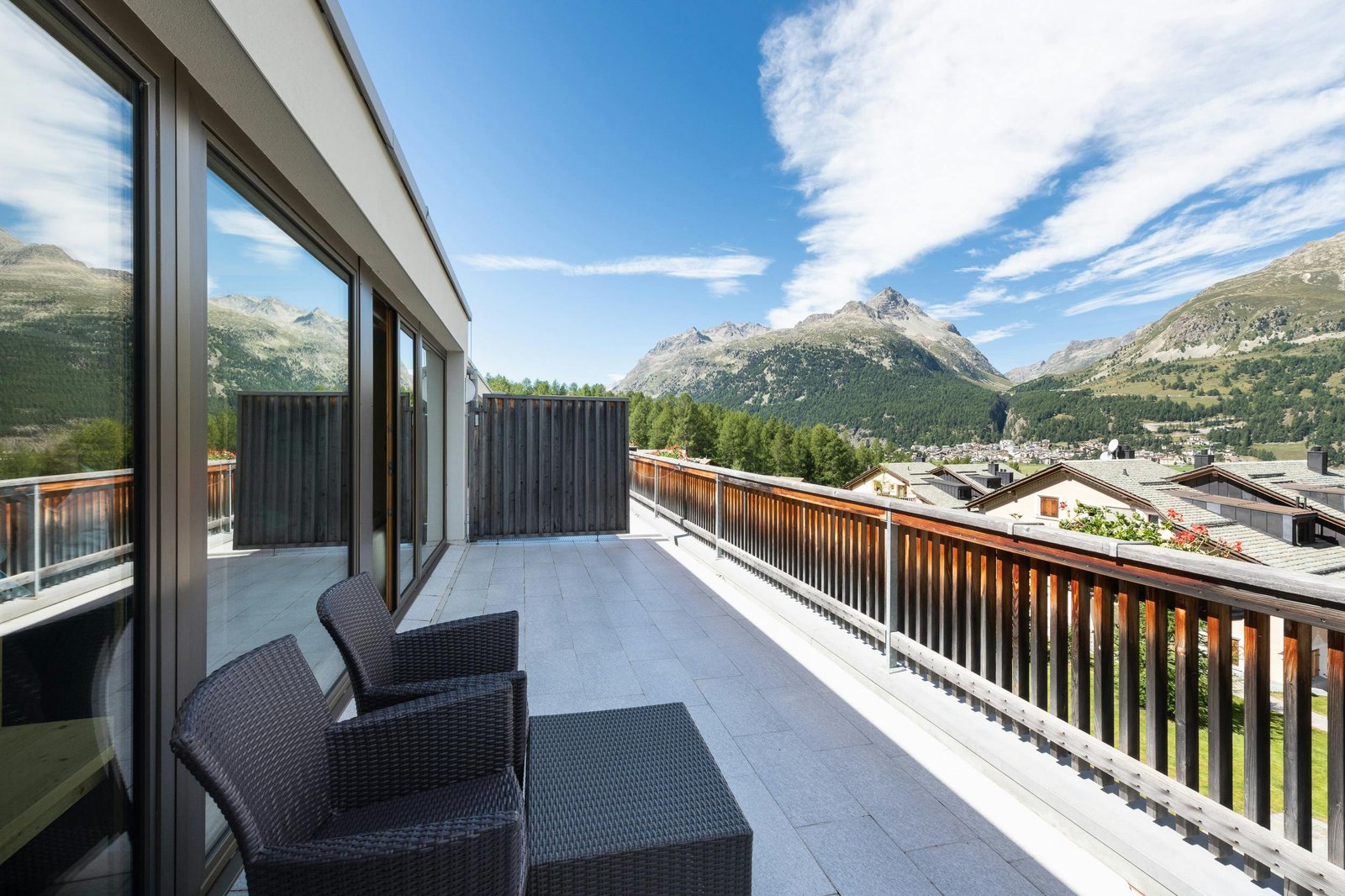 Nira Alpina, rooms