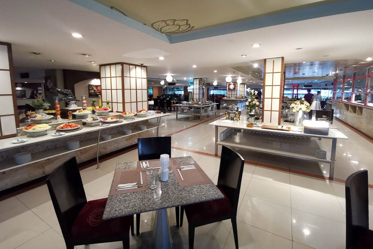 Duangtawan Hotel — eat & drink