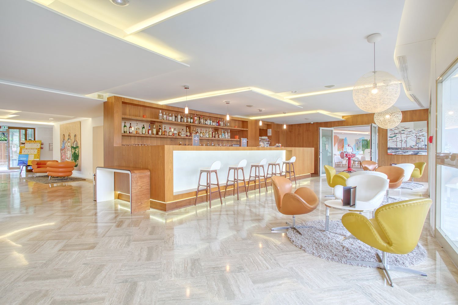 Hotel La Vague De Saint Paul Hotel And Restaurant, hotel bar