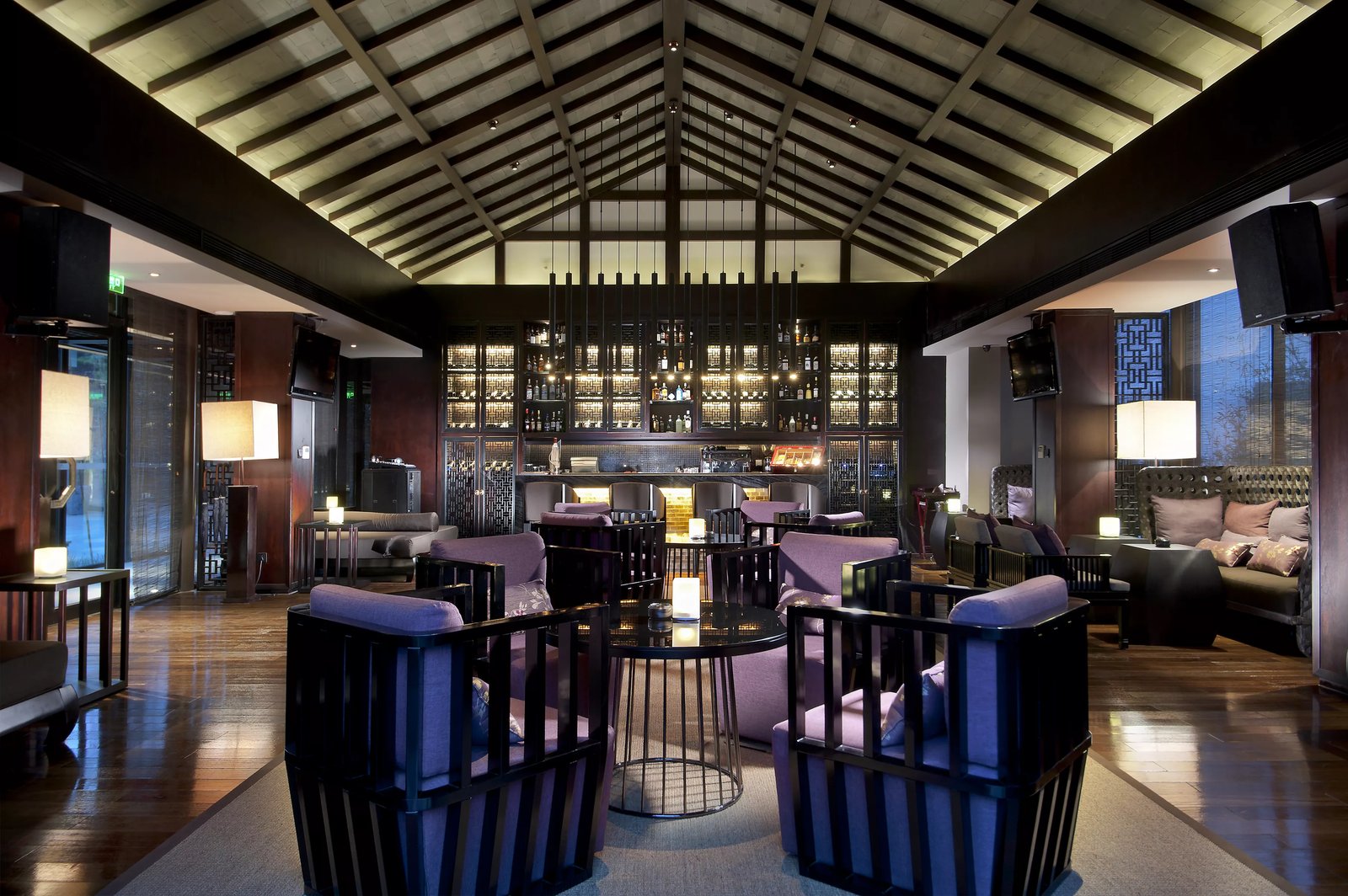 Pullman Lijiang Resort & Spa, 1919 bar