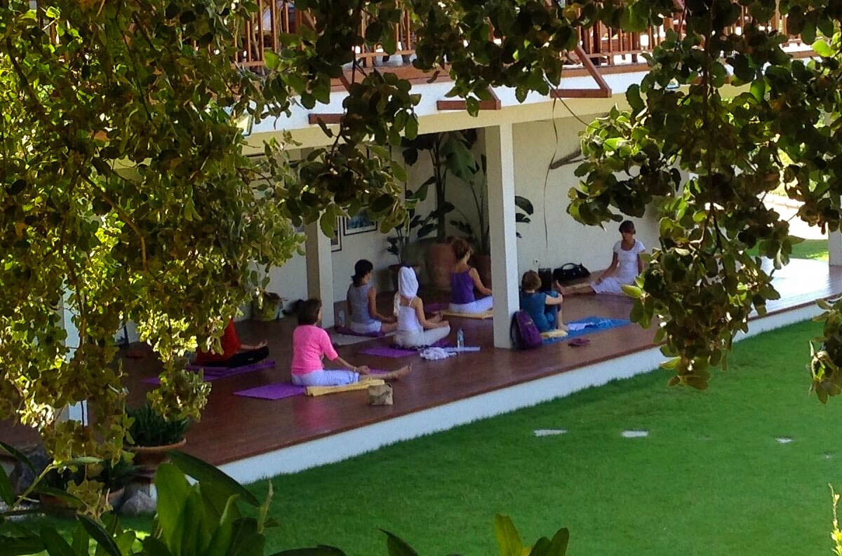4reasons hotel + bistro (12+), yoga on the deck