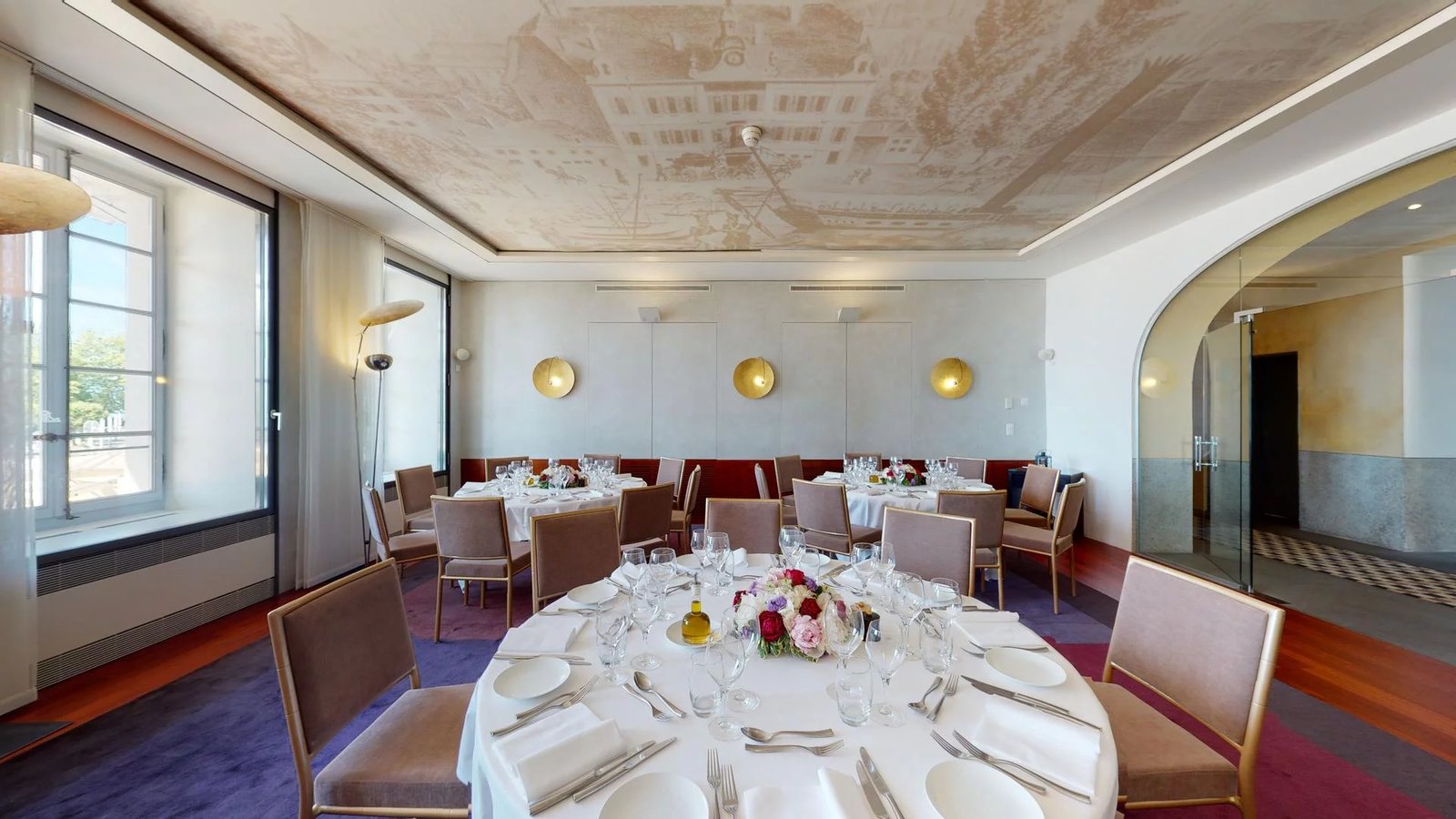 Hôtel Angleterre, at the table