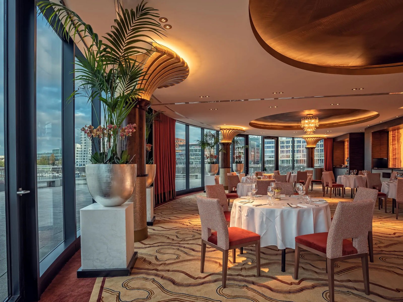 Hyatt Regency Dusseldorf, dox restaurant