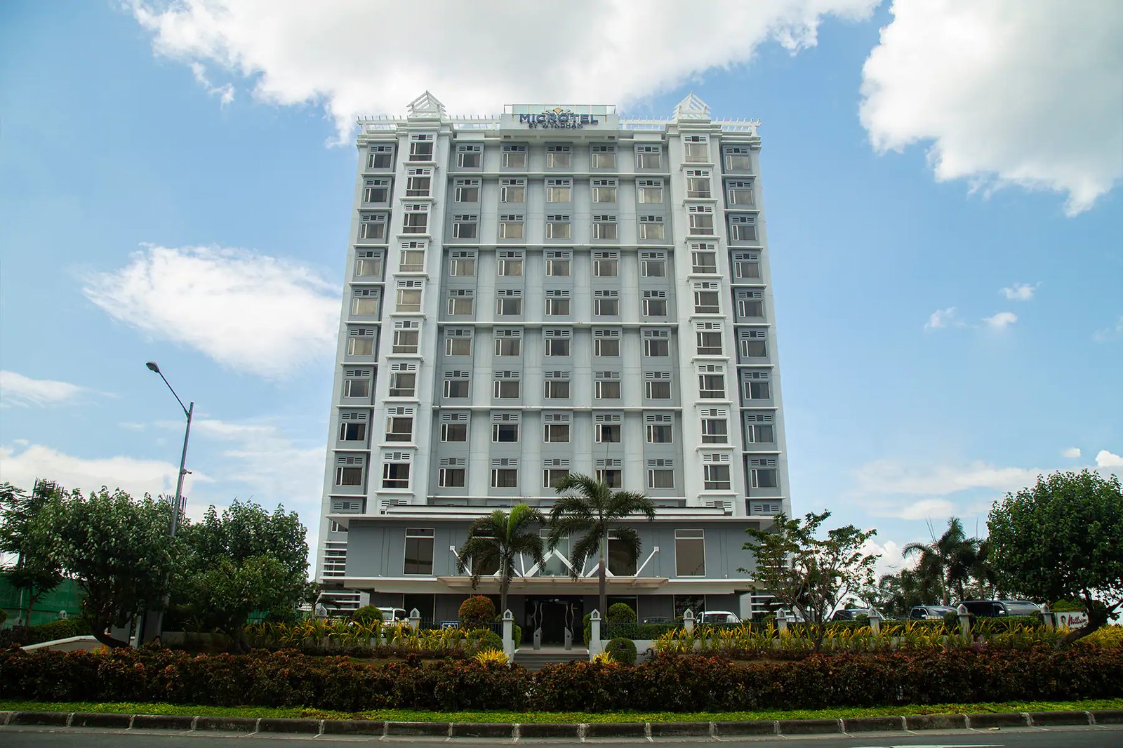 Microtel by Wyndham Mall of Asia — vibe