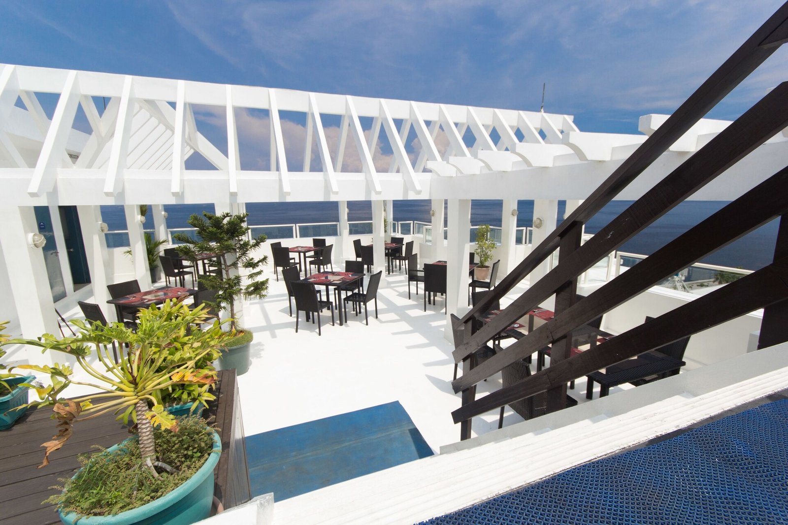 Microtel by Wyndham Mall of Asia — vibe