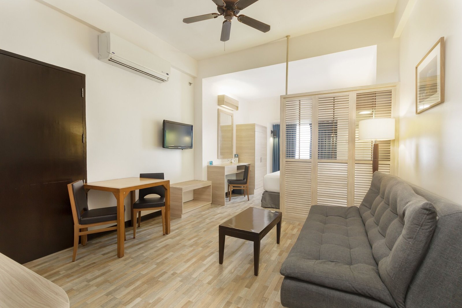 Microtel by Wyndham Mall of Asia — rooms