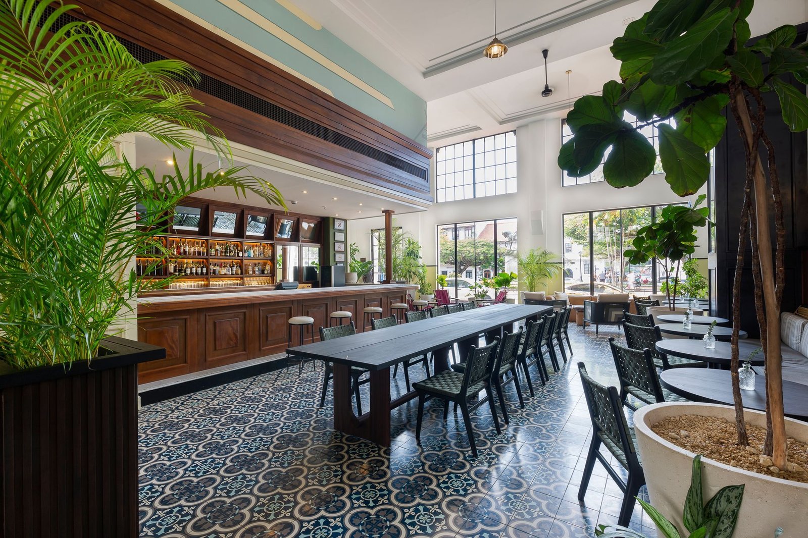 American Trade Hotel & Hall, the lobby bar