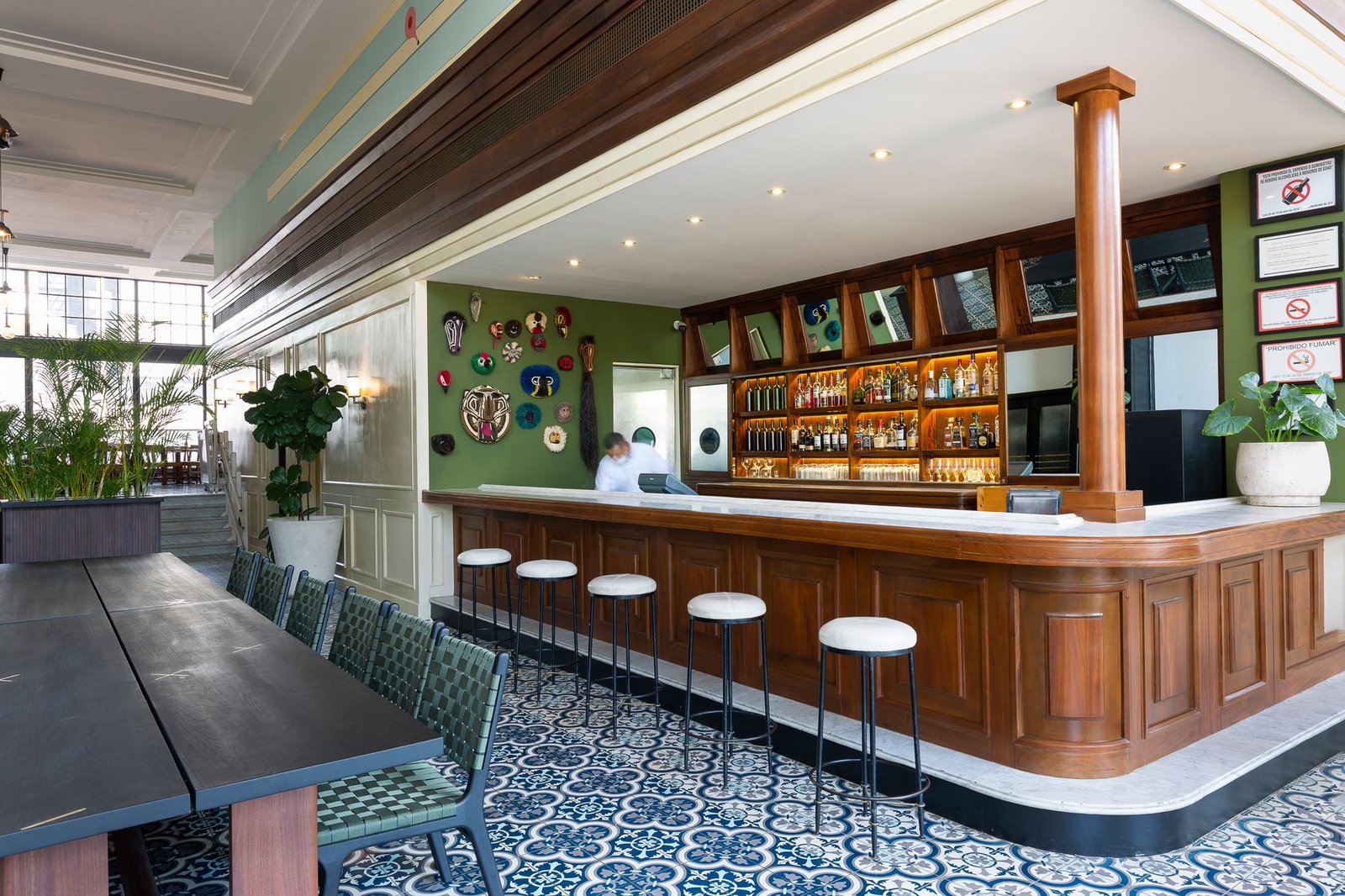 American Trade Hotel & Hall, the lobby bar