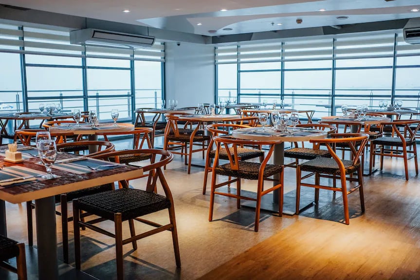 TRYP by Wyndham Mall of Asia — eat & drink