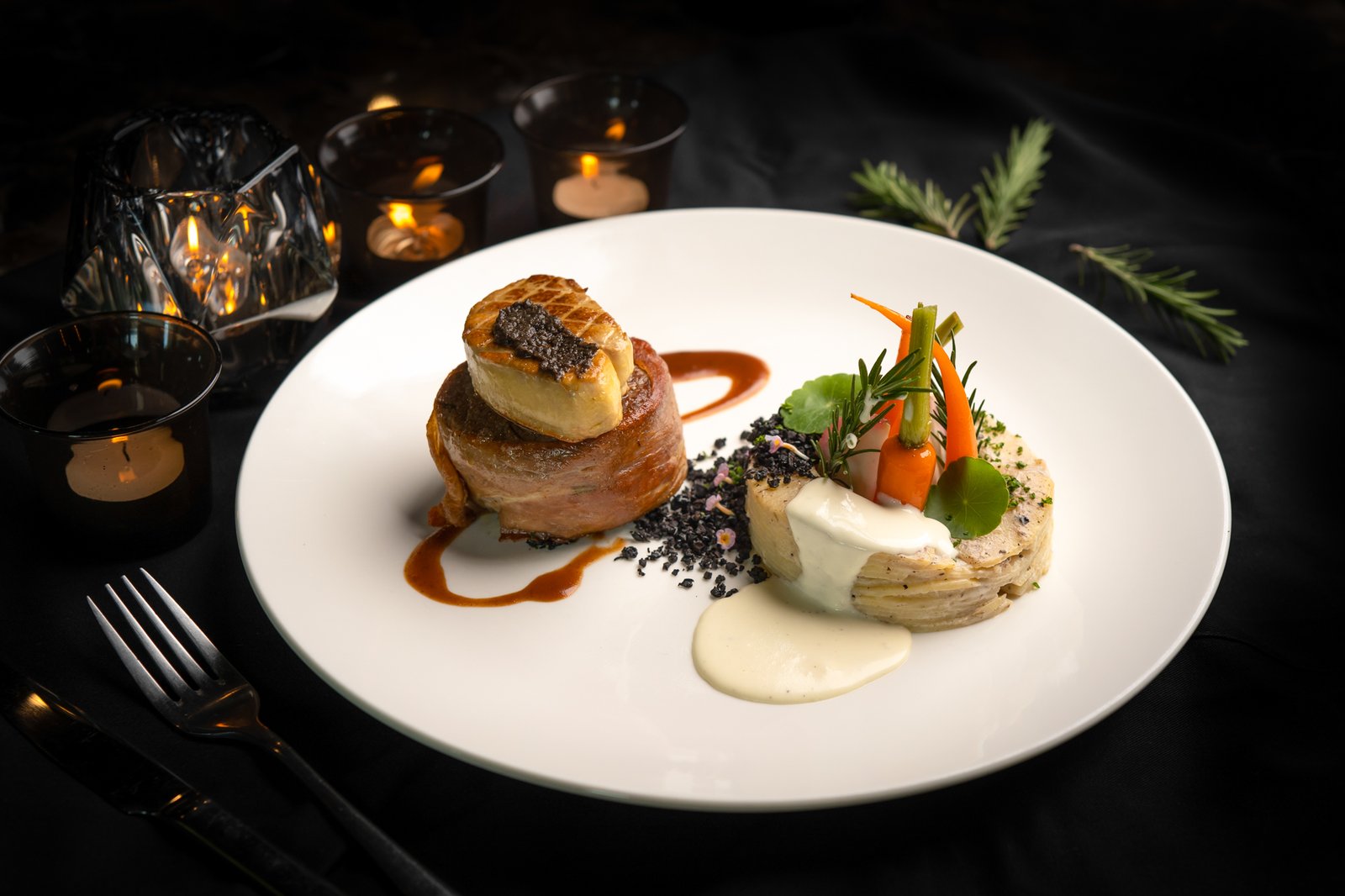 The Chiang Mai Old Town Hotel — eat & drink