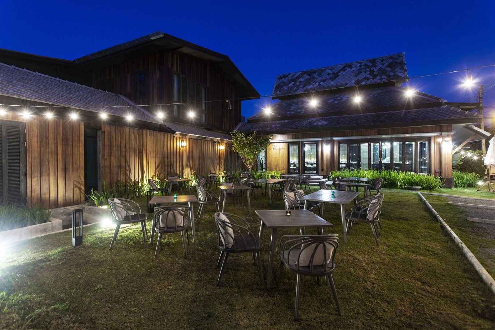 The Chiang Mai Old Town Hotel — eat & drink