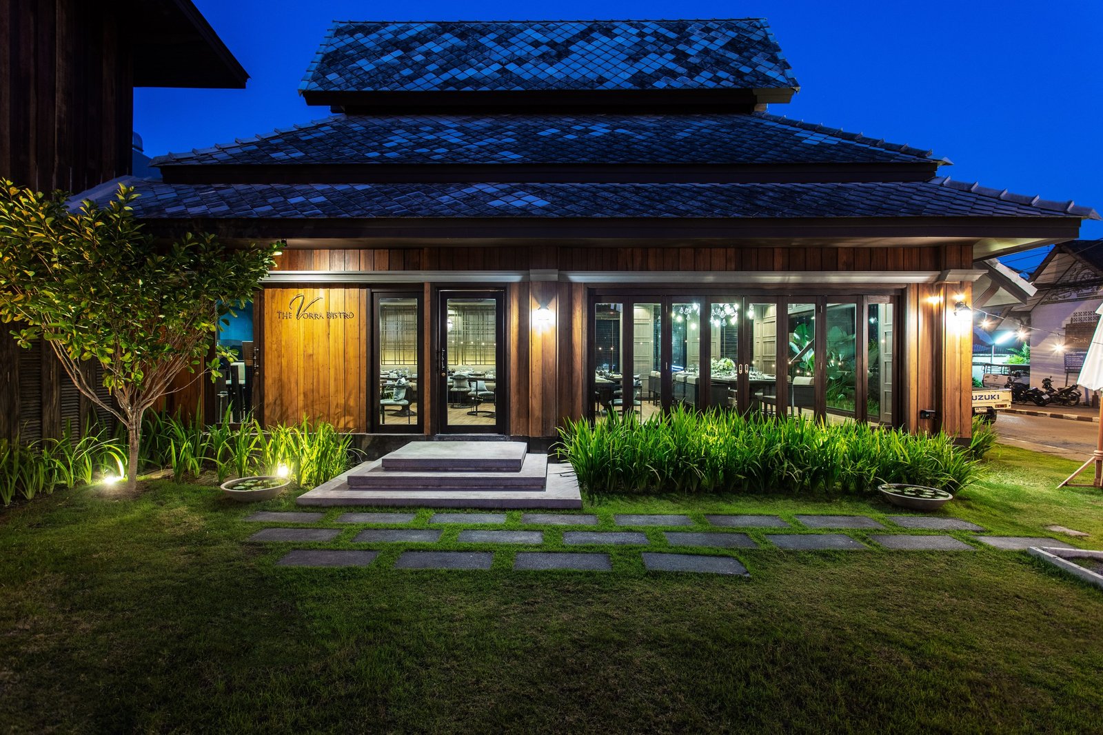 The Chiang Mai Old Town Hotel, the vorra bistro