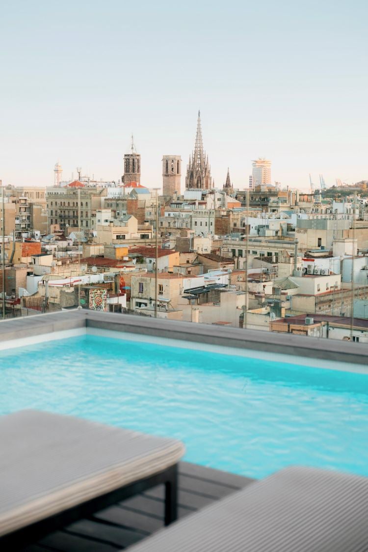 Uma House by Yurbban Trafalgar, the pool
