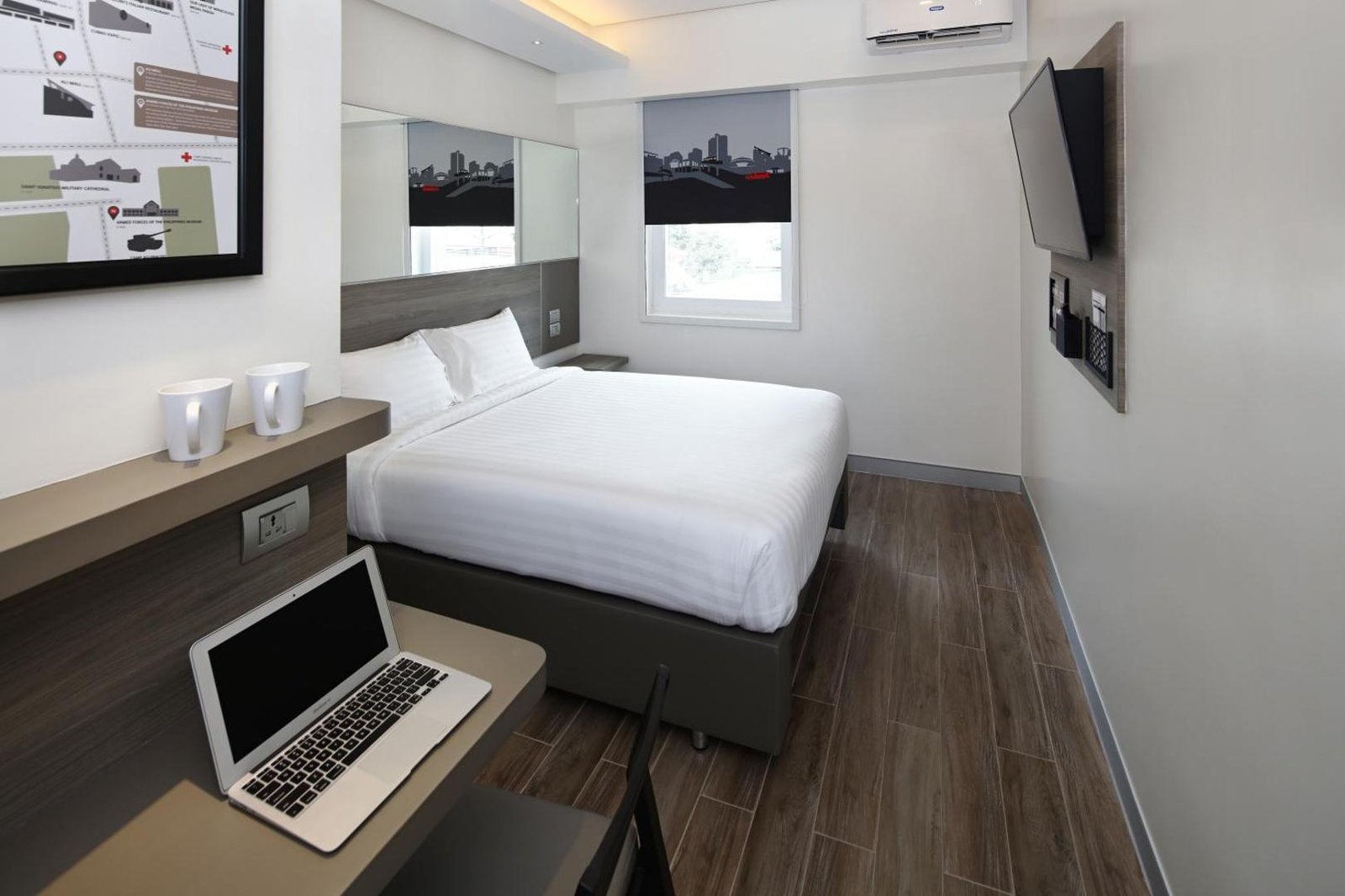 Red Planet The Fort — rooms