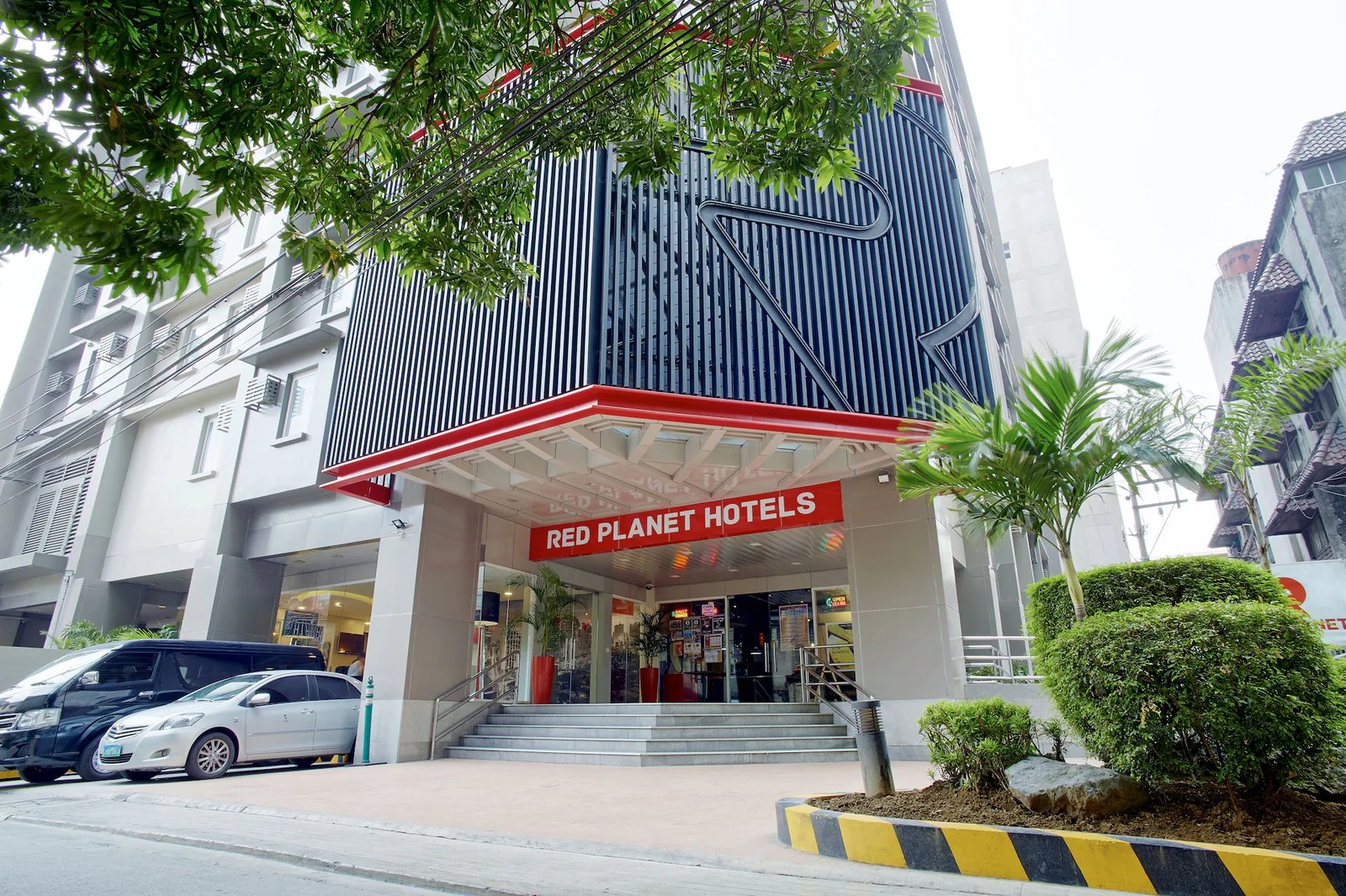 Red Planet Makati Amorsolo — backstory
