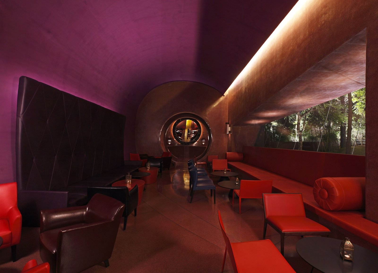 The Roseate, New Delhi, iah bar