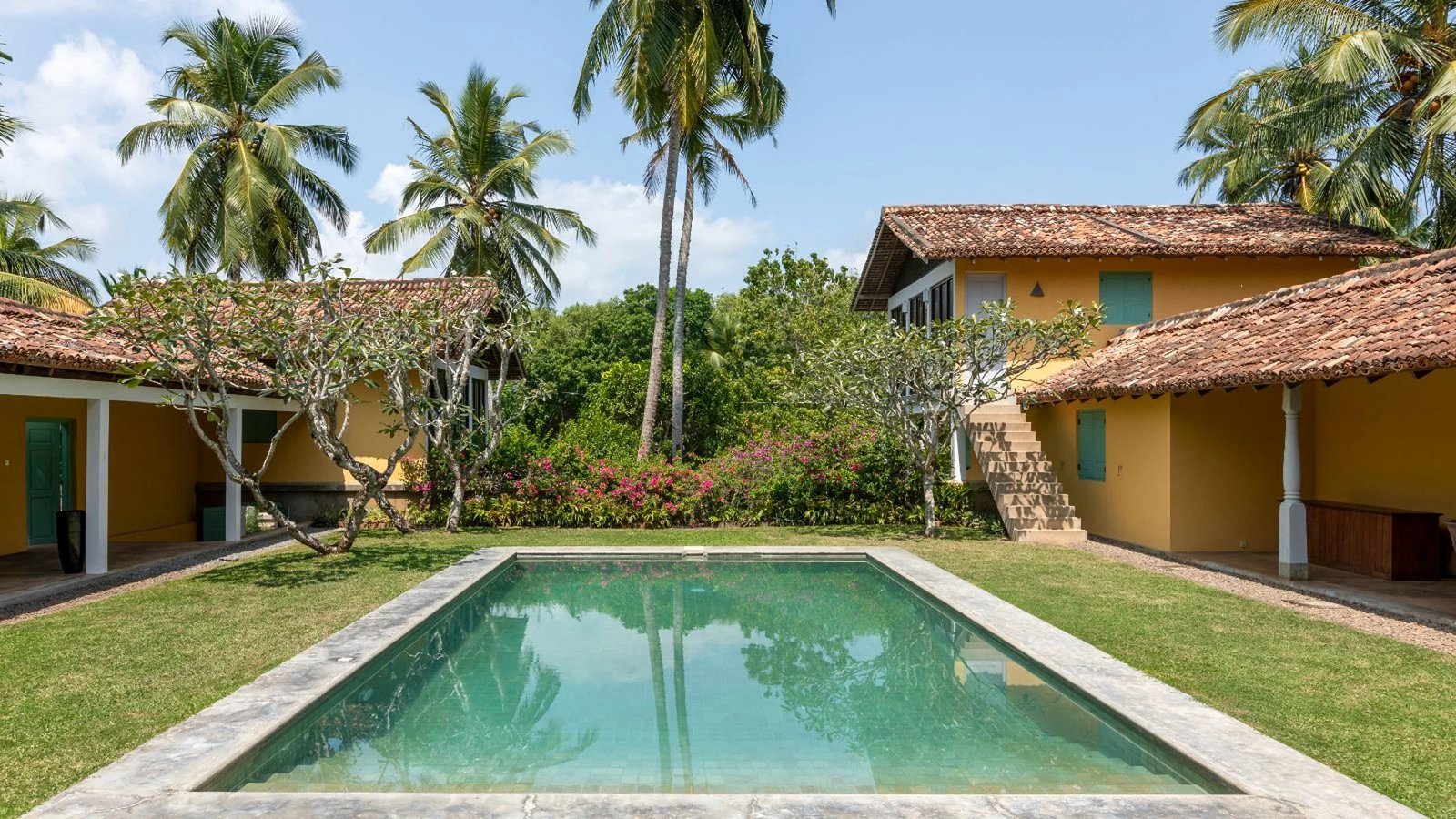 The Last House, the pool