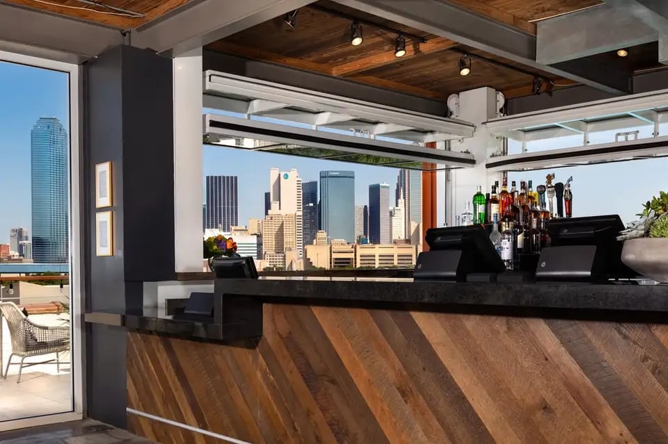 CANVAS Hotel, gallery rooftop lounge