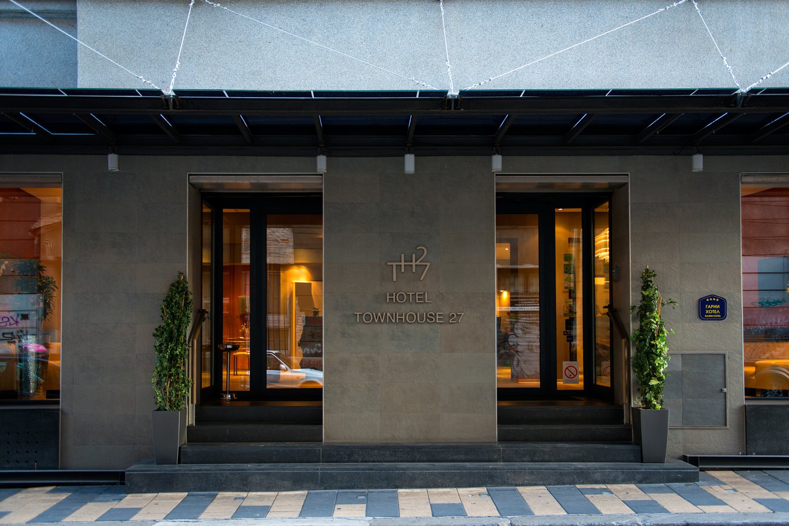 Townhouse 27 Hotel