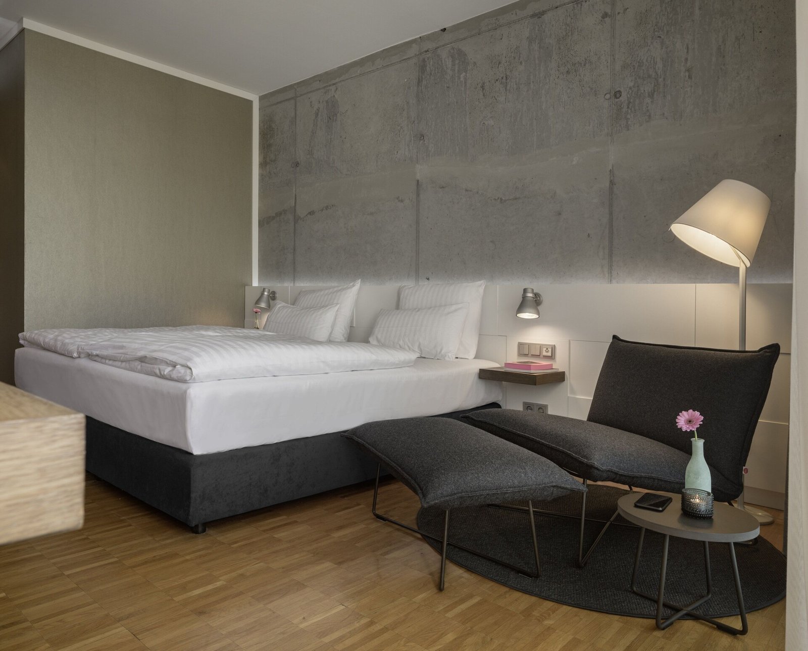 Factory Hotel, rooms