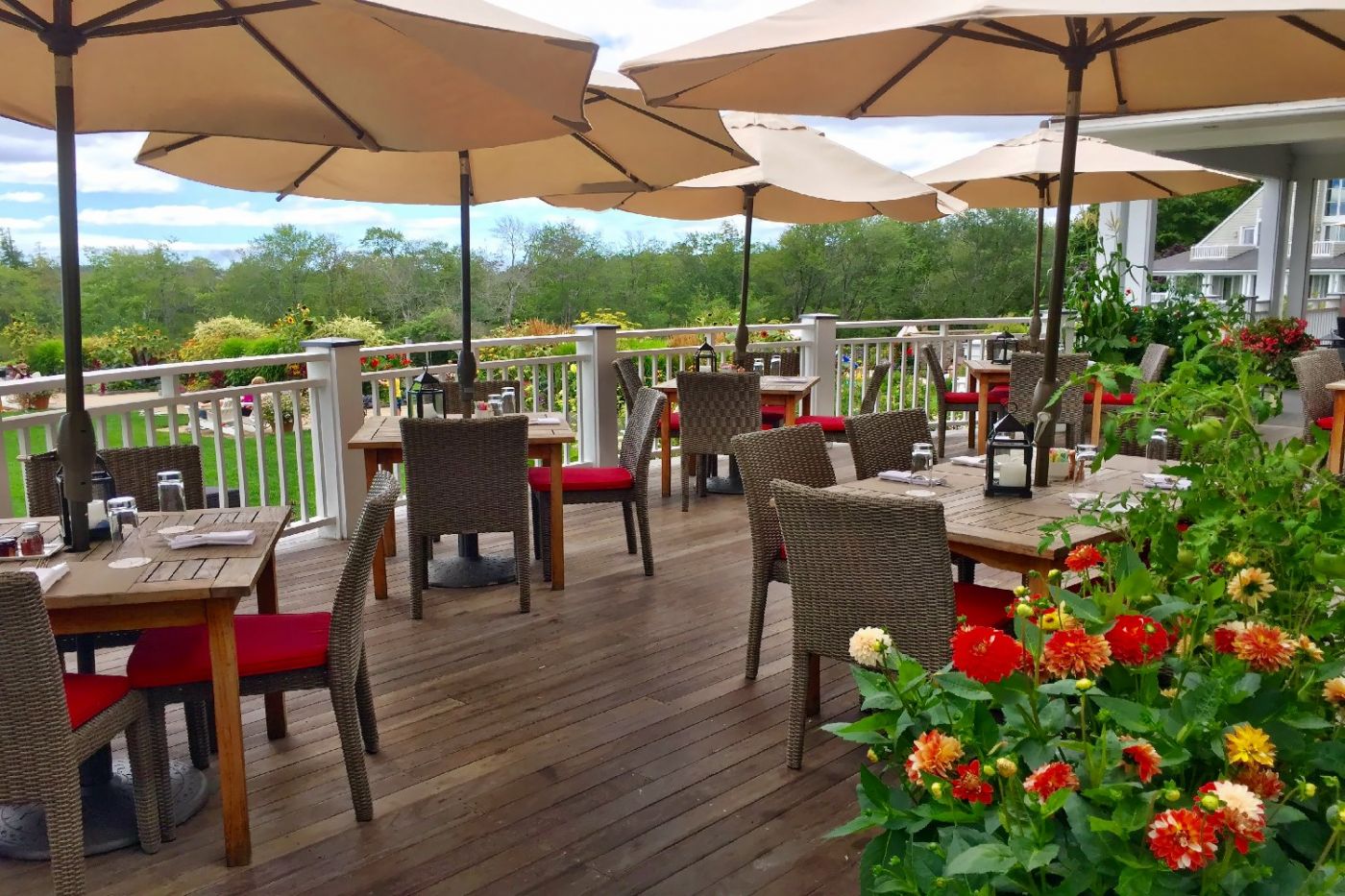 Inn by the Sea, at the table