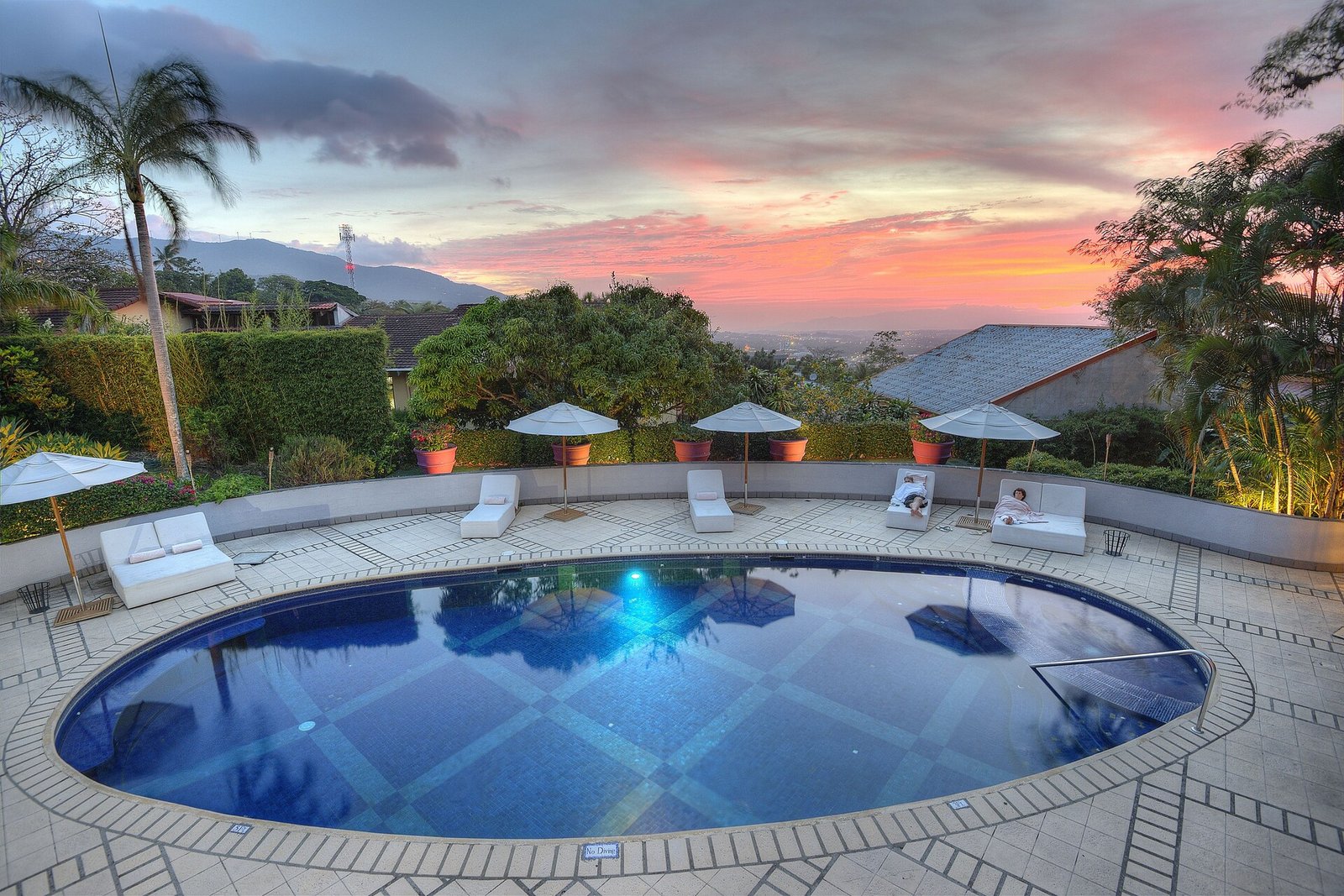 Hotel Alta Las Palomas, the pool