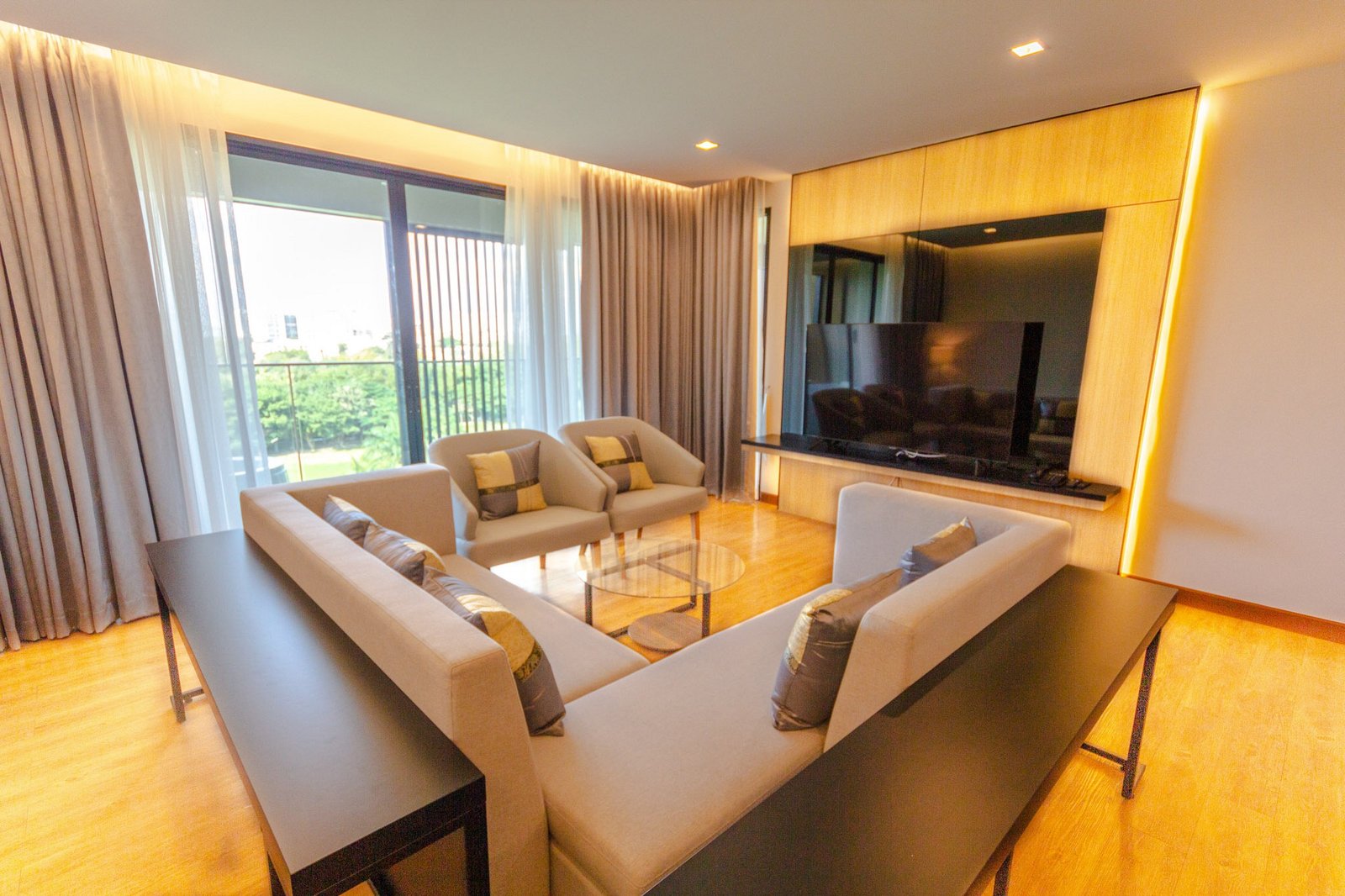 The Grand Chaiyapruek Nimman Hotel — vibe