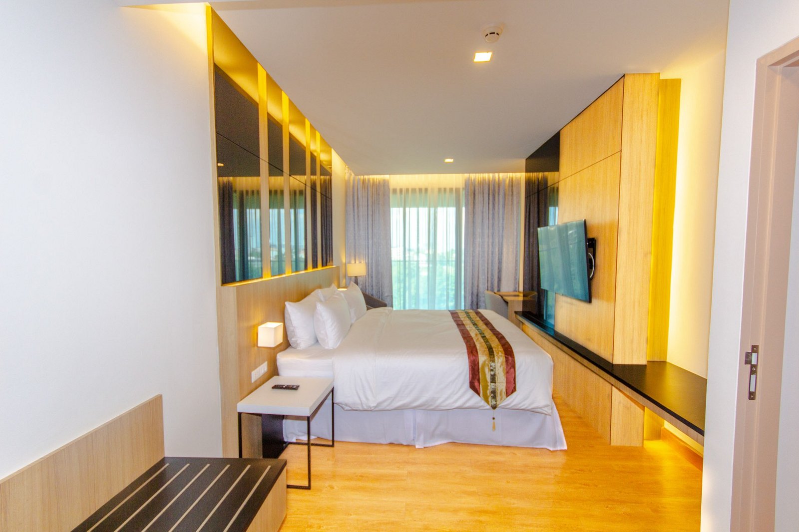 The Grand Chaiyapruek Nimman Hotel — vibe