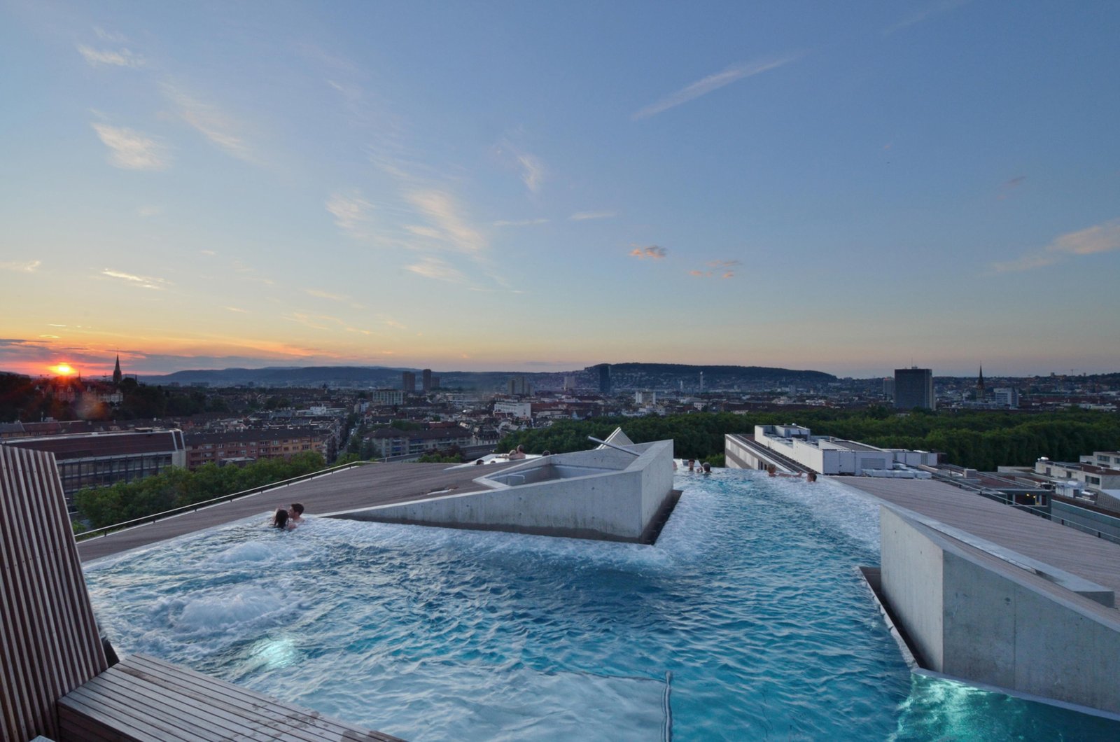 B2 Hotel Zürich, the pool