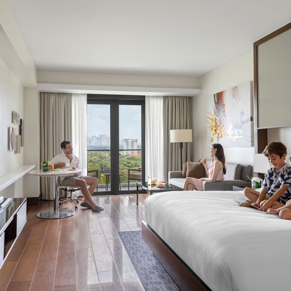 Manila Marriott Hotel — vibe