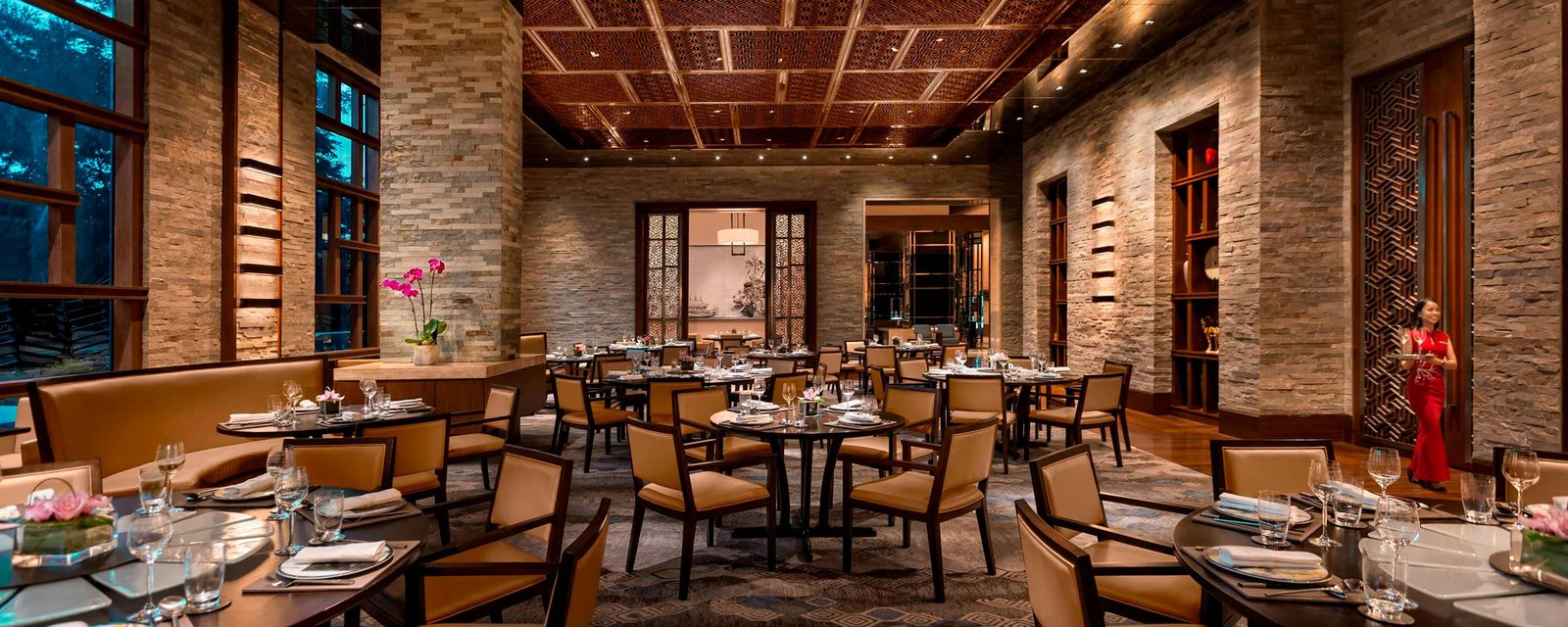 Manila Marriott Hotel — eat & drink