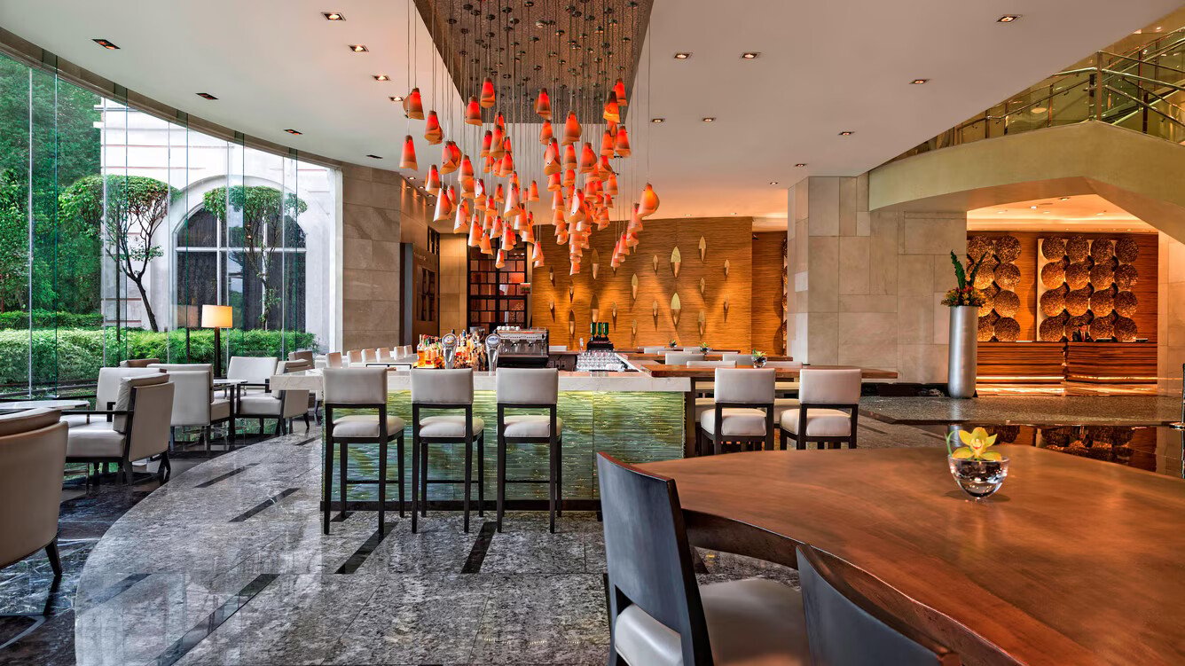 Manila Marriott Hotel — eat & drink