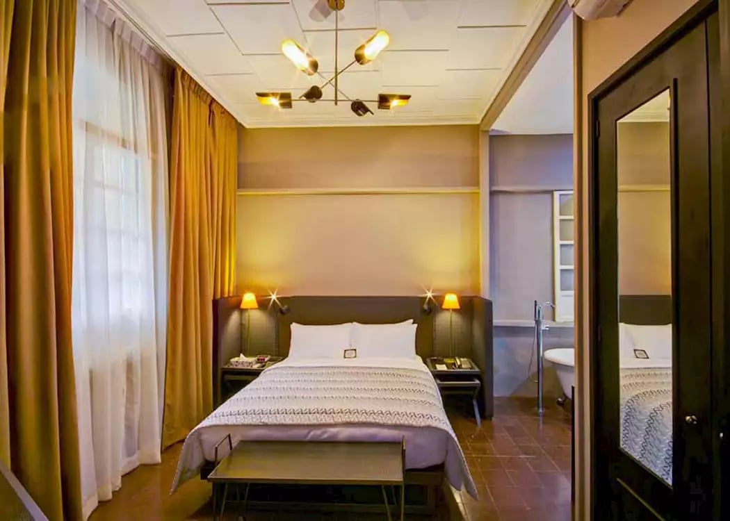 The Henry Hotel Manila — rooms