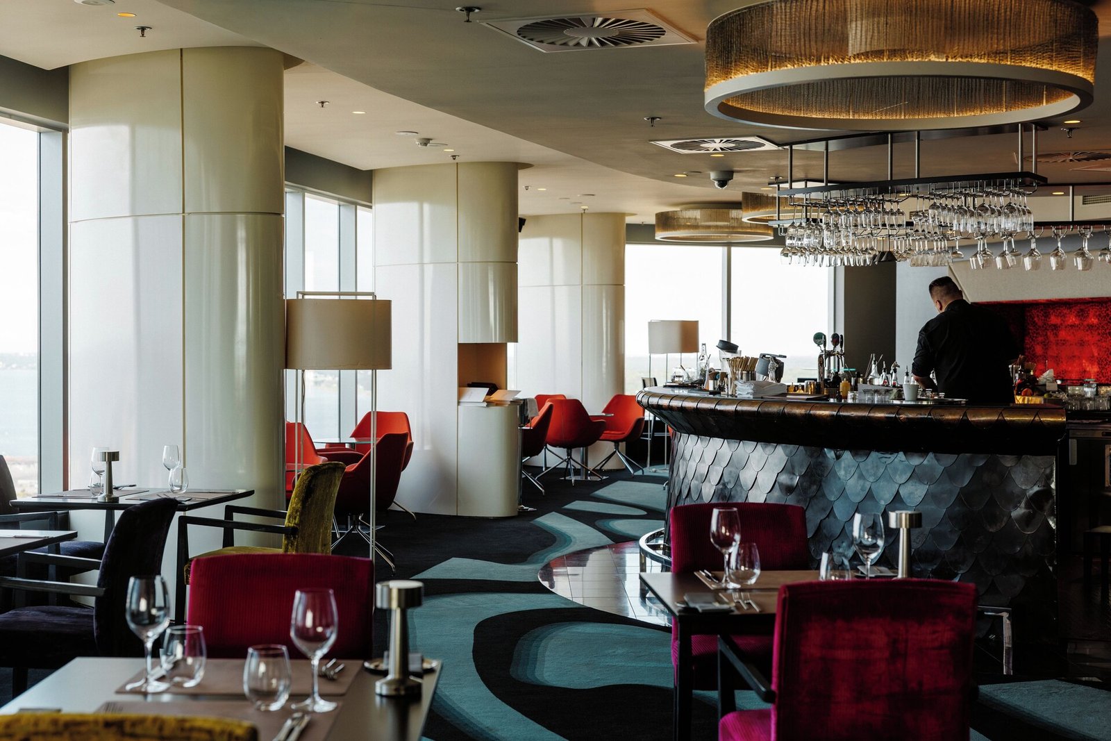 Swissôtel Tallinn, horisont restaurant & bar