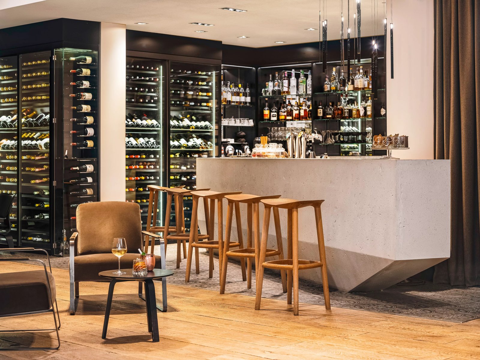 Balthazar Hôtel & Spa Rennes - MGallery, at the table
