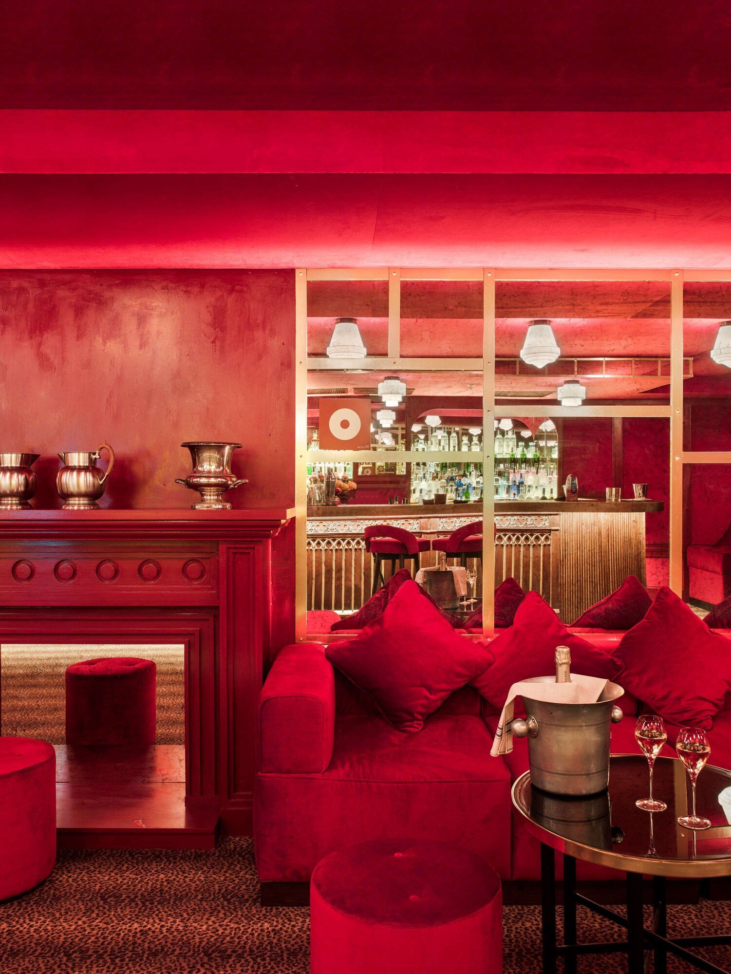 Hotel NH Collection Madrid Suecia, at the table
