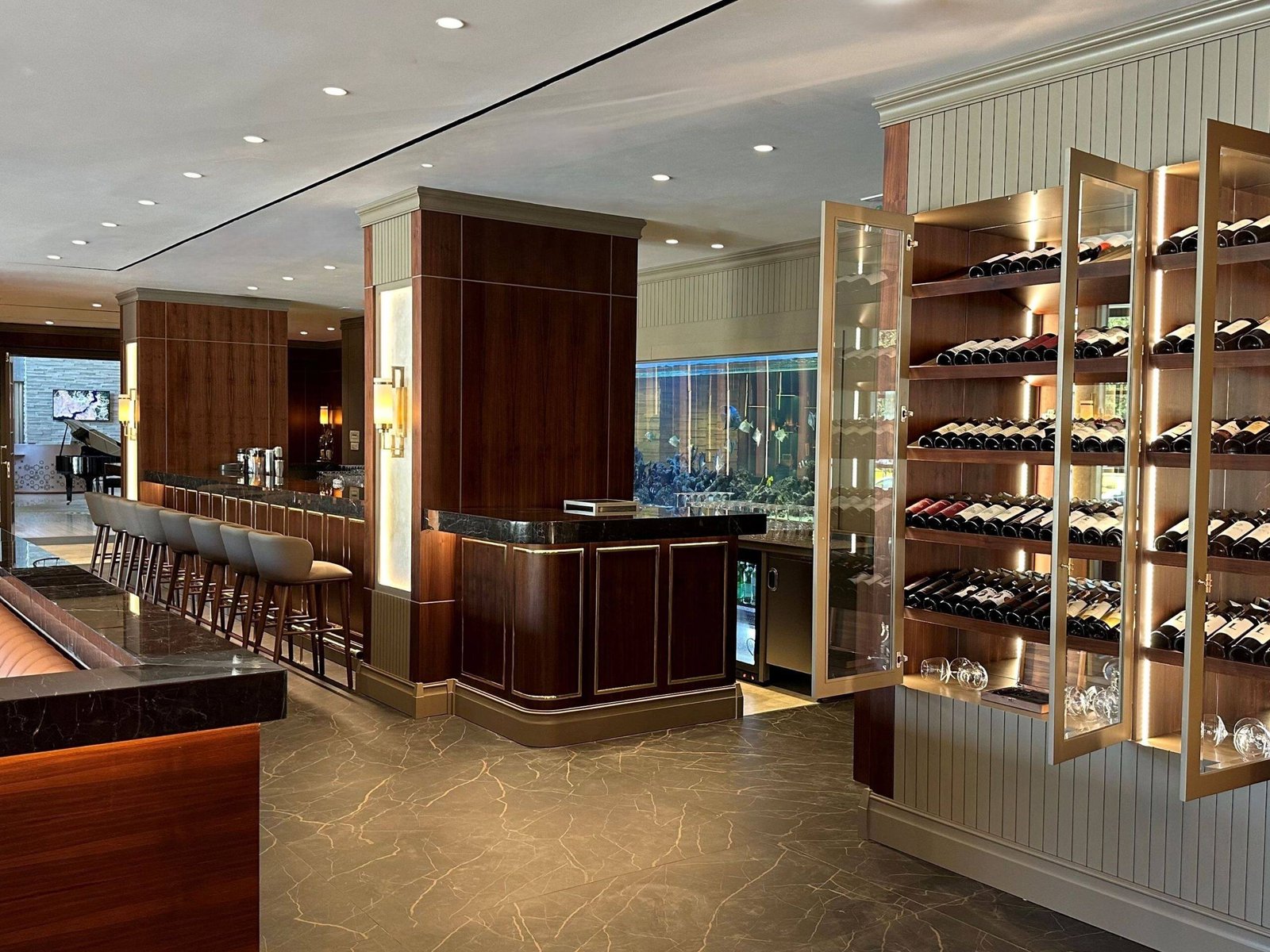 Hyatt Centric Levent Istanbul, gold bar & restaurant