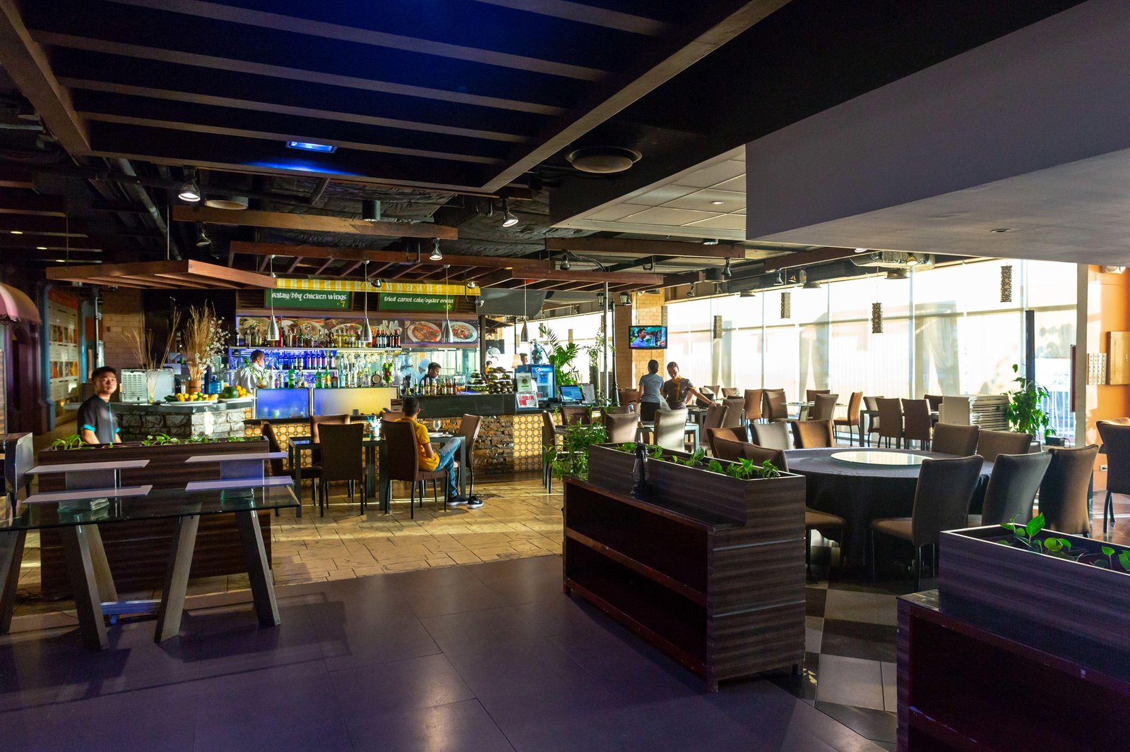 Hotel H2O — eat & drink