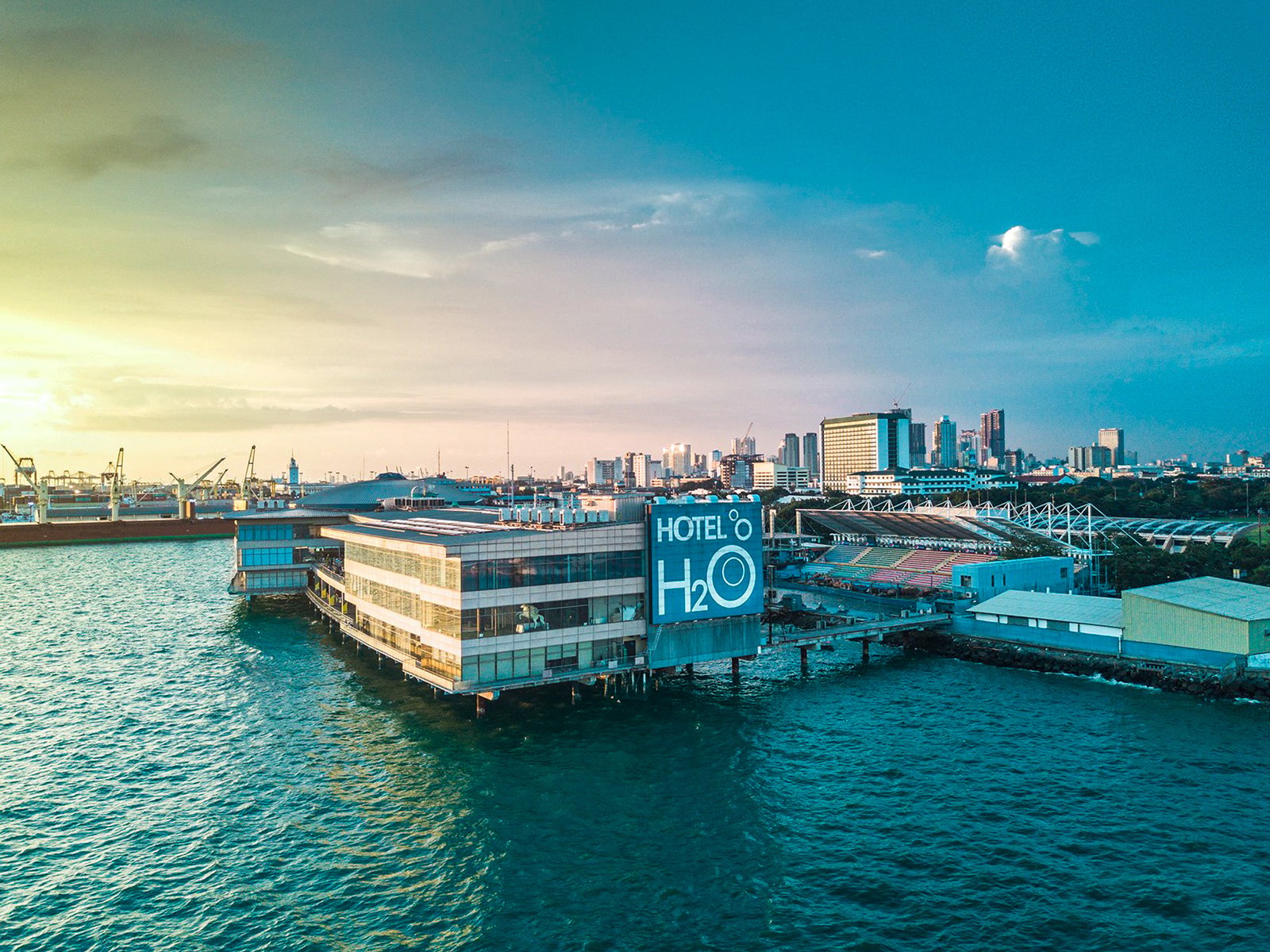 Hotel H2O, how it began