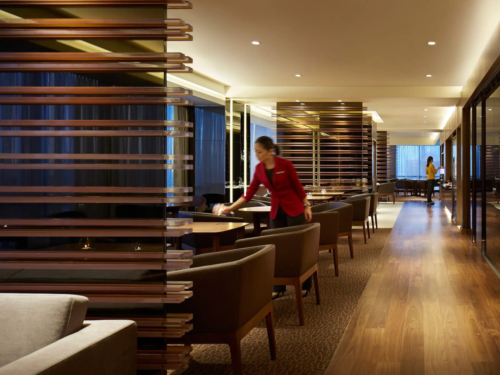 Hyatt Regency Manila City of Dreams, at the table