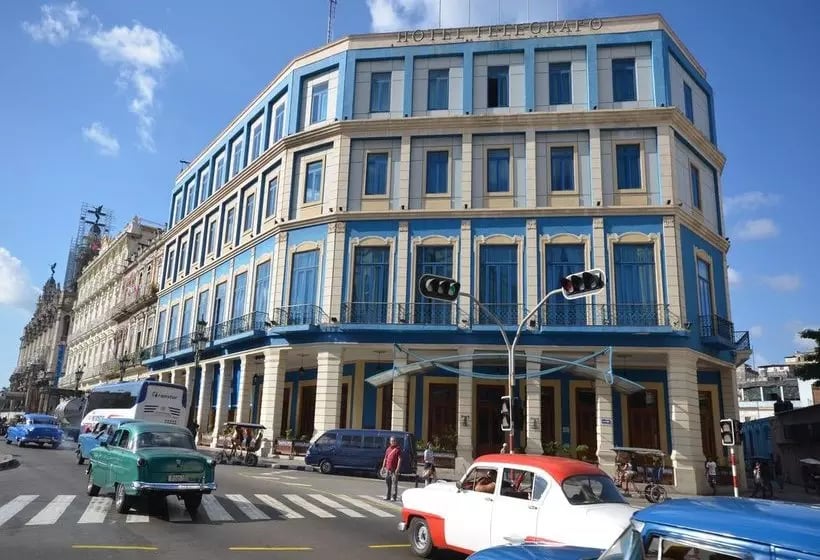 Axel Hotel Telegrafo, how it began