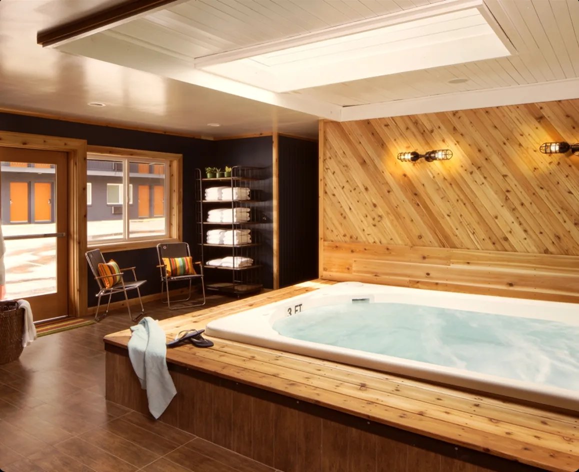 Basecamp Boulder, the spa