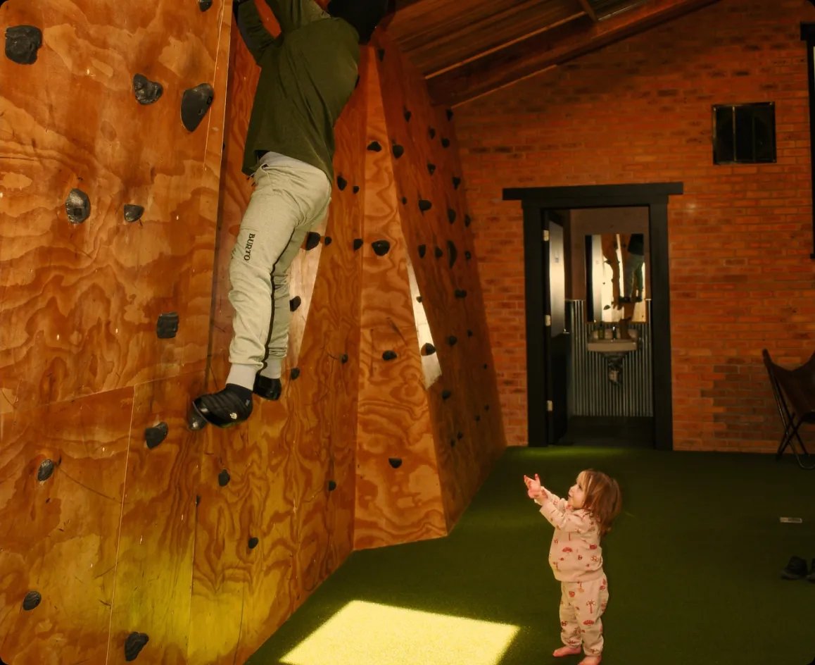 Basecamp Boulder, the bouldering wall