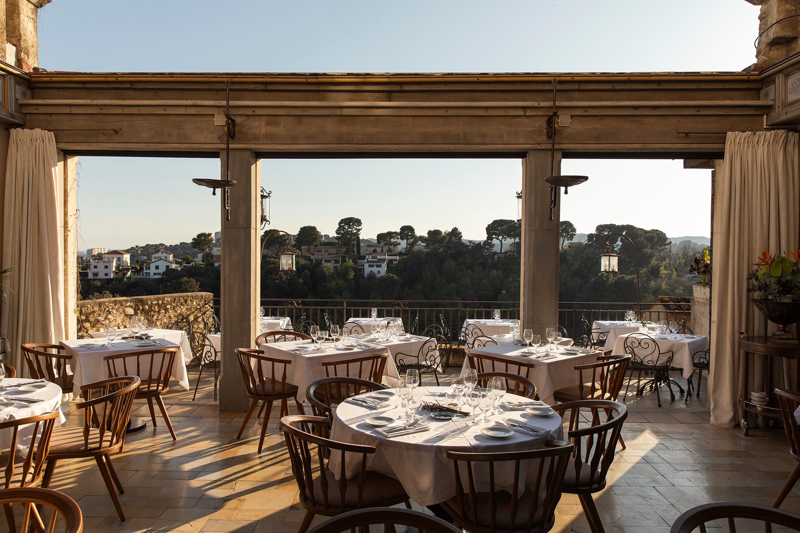 Chateau Le Cagnard, restaurant château le cagnard
