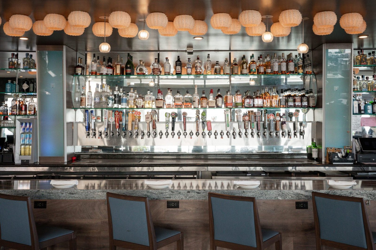 Shade Hotel Redondo Beach, sea level restaurant and lounge