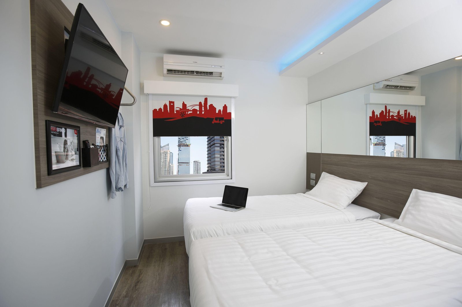 Red Planet Binondo — rooms