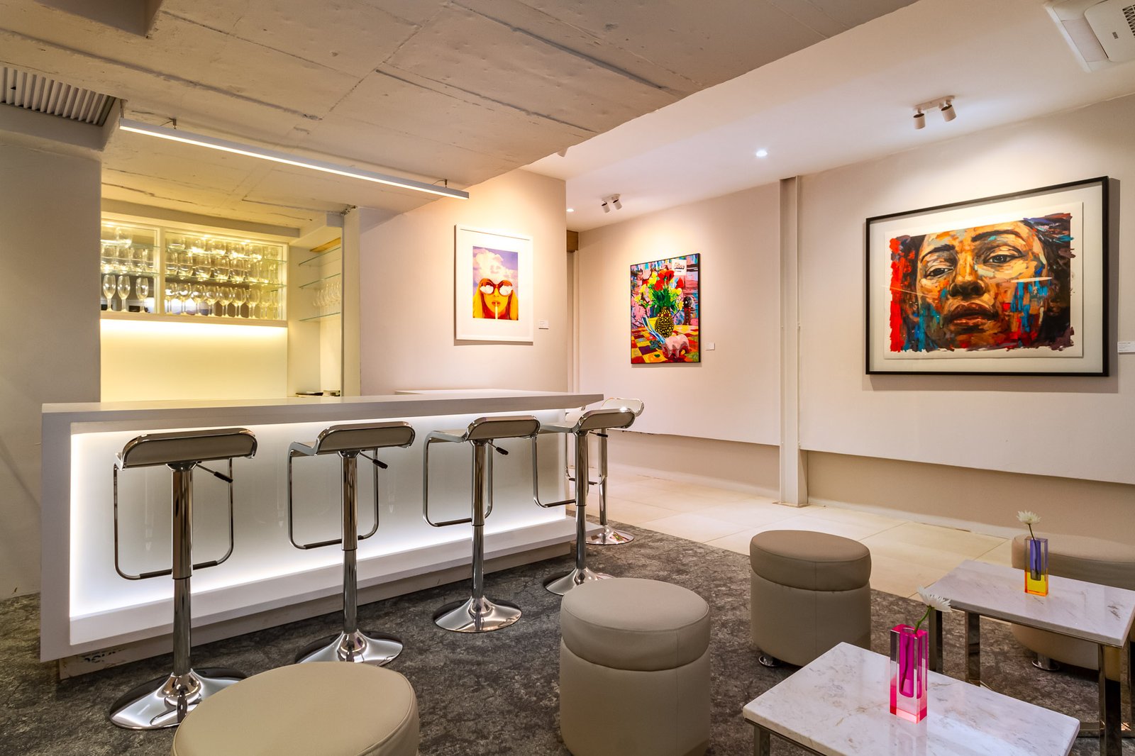 South Beach Camps Bay Boutique Hotel, reception bar