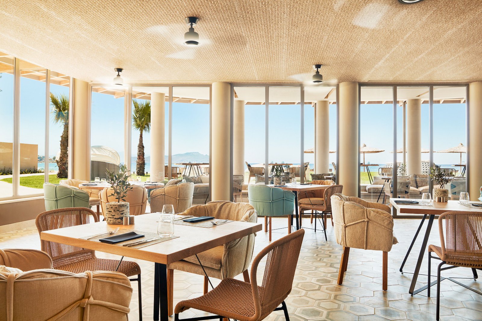 Domes Noruz Chania, Autograph Collection, at the table